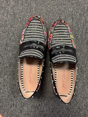 Betsey Johnson Ditsy Floral Darian Loafer Size 9.5 M